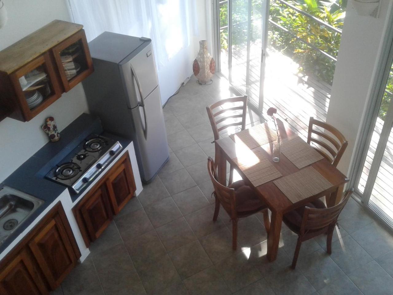 El Nido Rojo Bed and breakfast